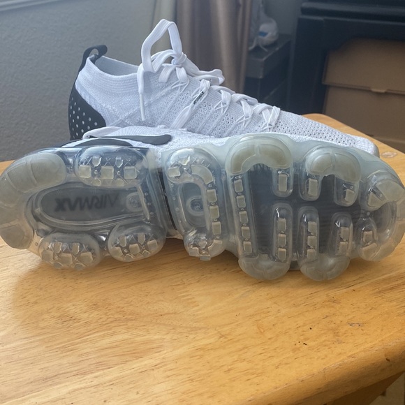 Nike Air VaporMax Flyknit 2 - White - Picture 5 of 7